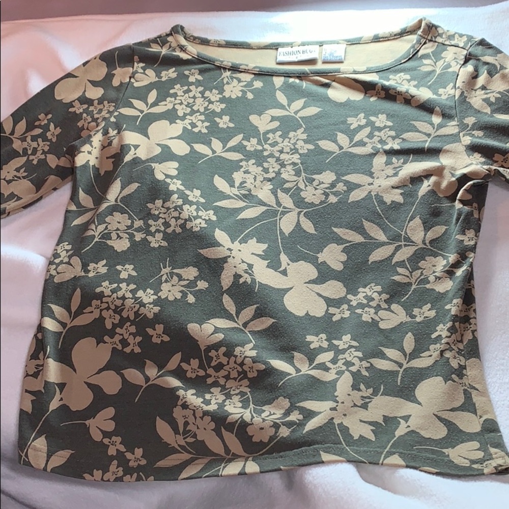Fashion Bug 3/4 Sleeve Tee with Olive/Cream or light Tan Print